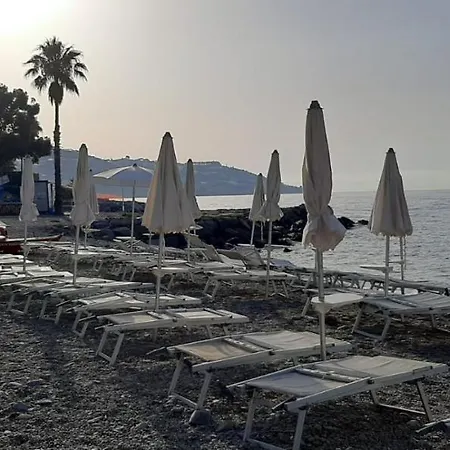 Almaredasedy1-Appartamento 50M Dalla Spiaggia Con Posto Auto Sanremo Exterior photo